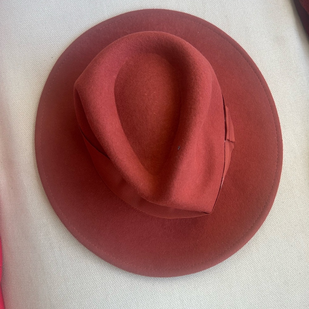 New with tags woolen aldo hat